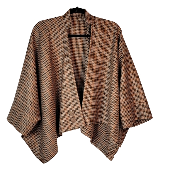 Tethera Greys Hand Made in Scotland Cover Pull Over Cape Sleeves Faux Buttons OS - Picture 2 of 16